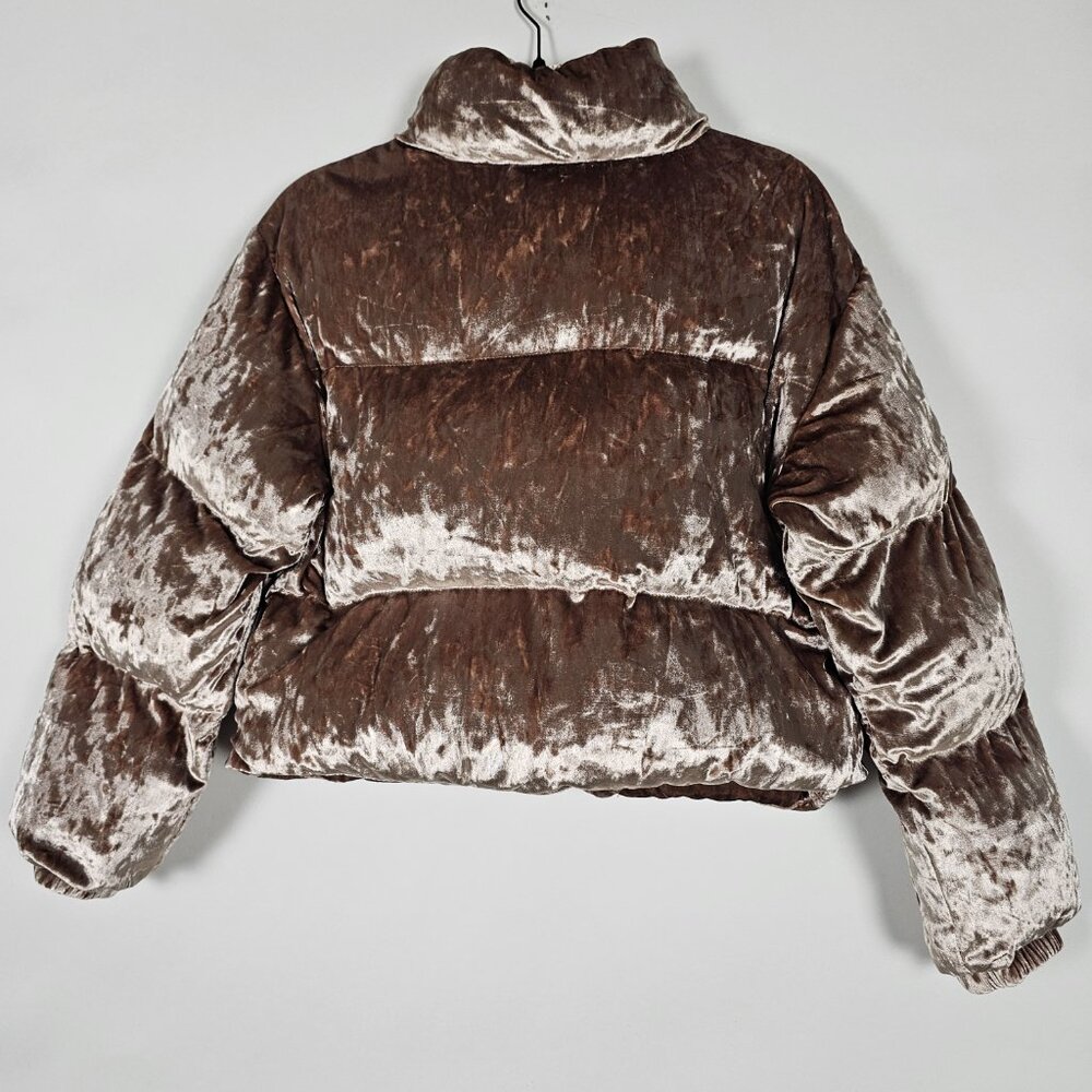 Fabletics Wander Crushed Velour Cropped Womens XS Full Zip Puffer Jacket - Picture 2 of 8